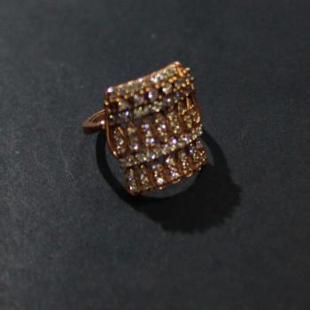 ZIRCON RING