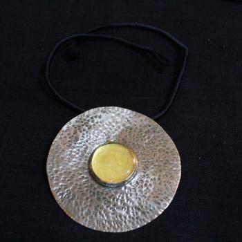 ANTIQUE STYLE NECKLACE