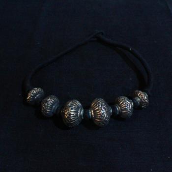 ANTIQUE STYLE NECKLACE