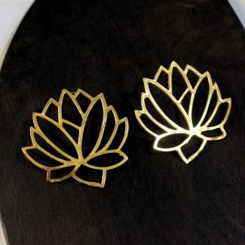 ETHNIC EARRING