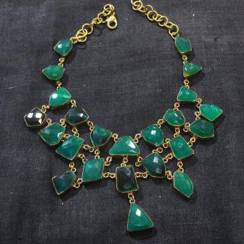 ETHNIC NECKLACE