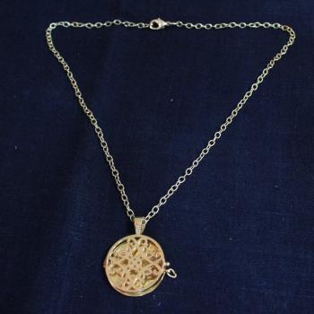 ETHNIC NECKLACE