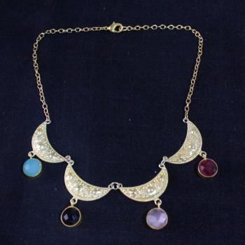 ETHNIC NECKLACE