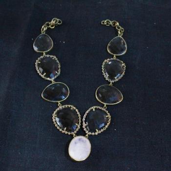 ETHNIC NECKLACE