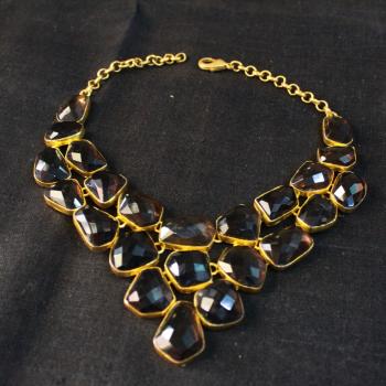 ETHNIC NECKLACE