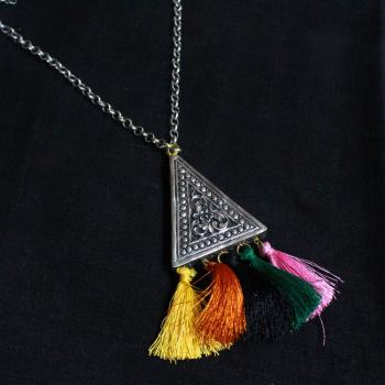 ETHNIC NECKLACE
