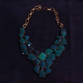 ETHNIC NECKLACE