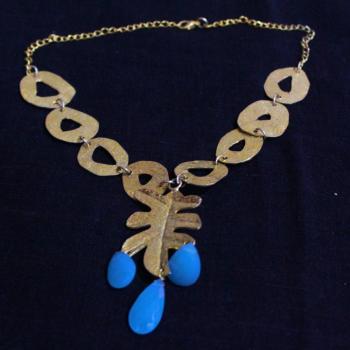 ETHNIC NECKLACE