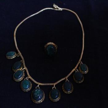 ETHNIC NECKLACE