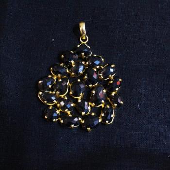 ETHNIC NECKLACE