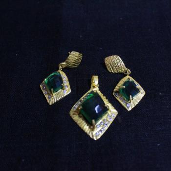 ETHNIC NECKLACE