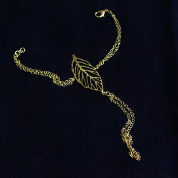 ETHNIC HAND HARNESS
