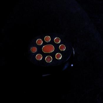 EBONY GOLD RING