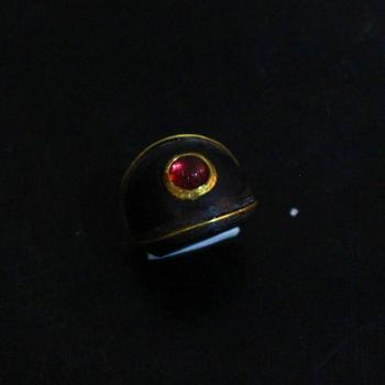 EBONY GOLD RING
