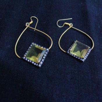 SAPPHIRE EARRING
