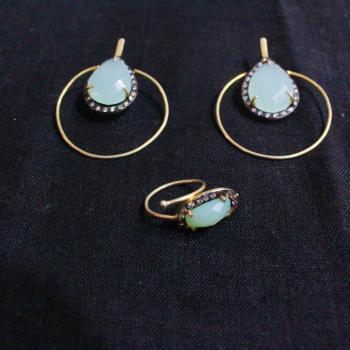 SAPPHIRE EARRING