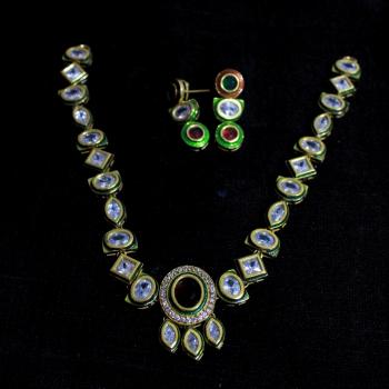 Traditional Necklace - Pendant