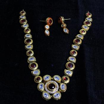 Traditional Necklace - Pendant