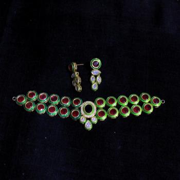 Traditional Necklace - Pendant