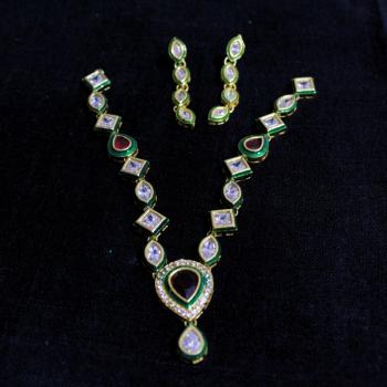 Traditional Necklace - Pendant
