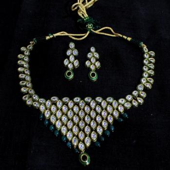 Traditional Necklace - Pendant