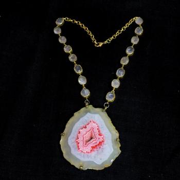 AGATE NECKLACE