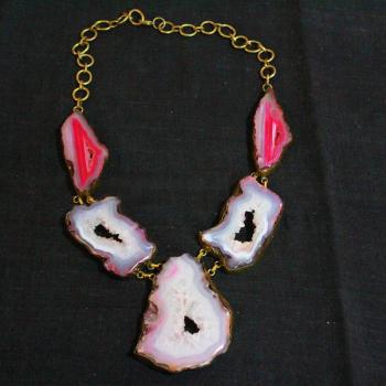 AGATE NECKLACE