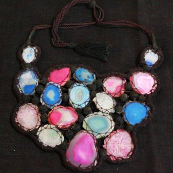 AGATE NECKLACE