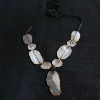 AGATE NECKLACE