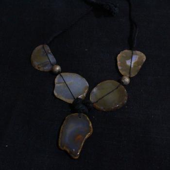 AGATE NECKLACE