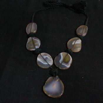 AGATE NECKLACE