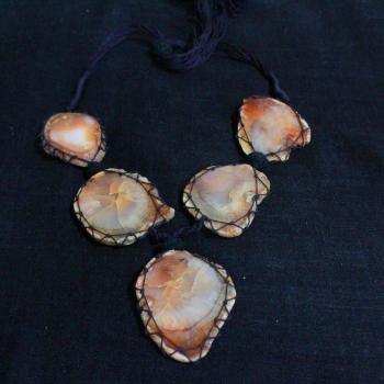 AGATE NECKLACE