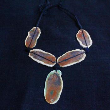 AGATE NECKLACE