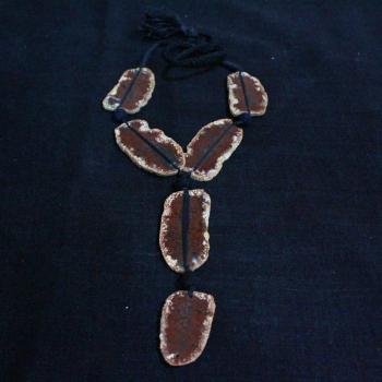 AGATE NECKLACE