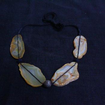 AGATE NECKLACE