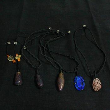AGATE NECKLACE