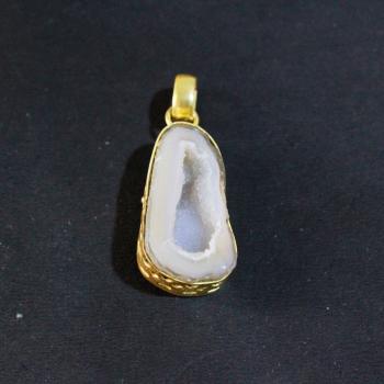 AGATE NECKLACE