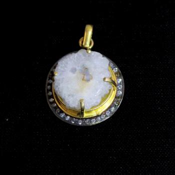 AGATE NECKLACE