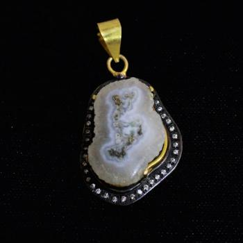 AGATE NECKLACE