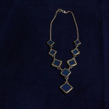 AGATE NECKLACE