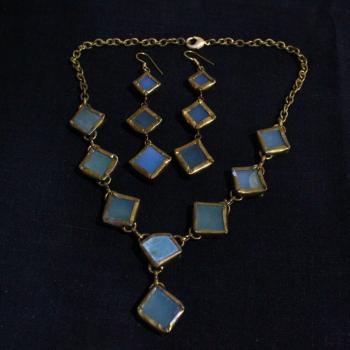 AGATE NECKLACE